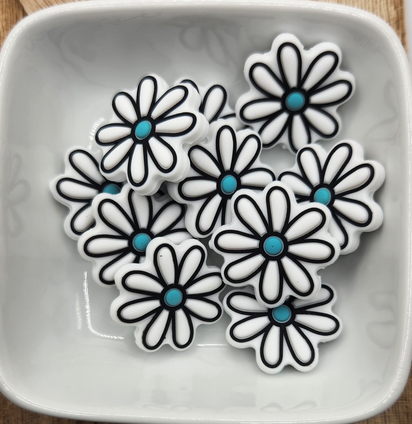Flower power silicone focal bead