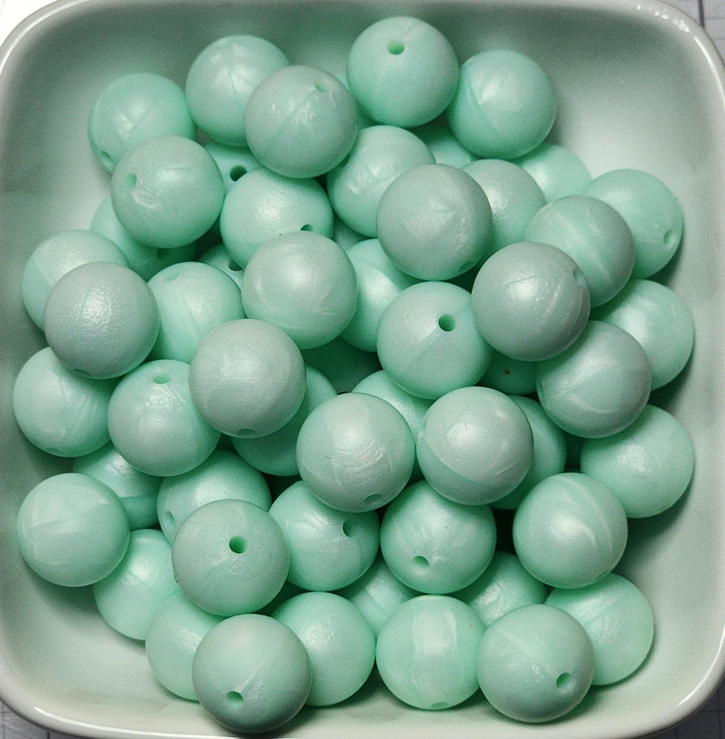 15 mm Solid Silicone Beads 20 pack