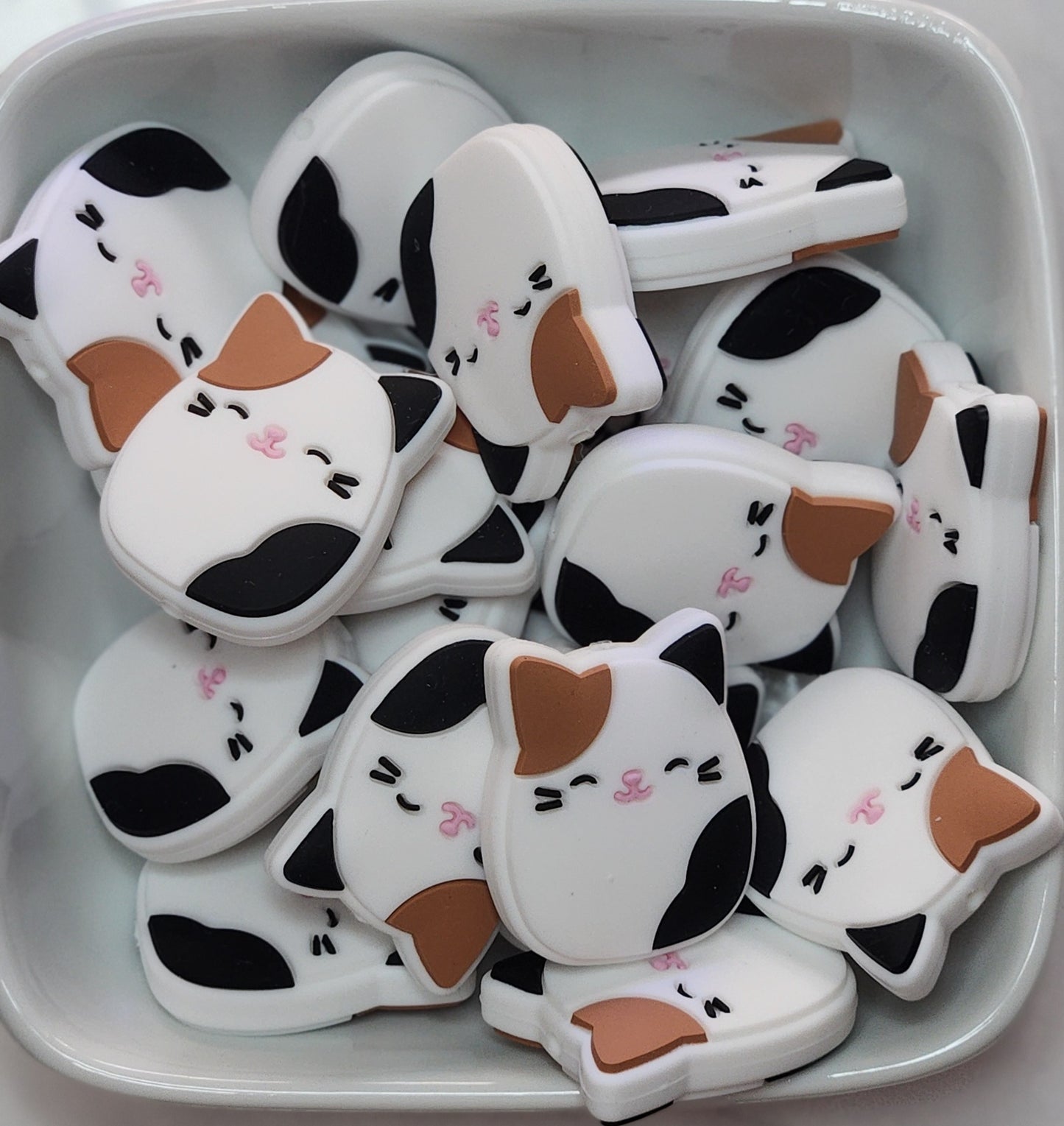 Squishmellow silicone focal bead