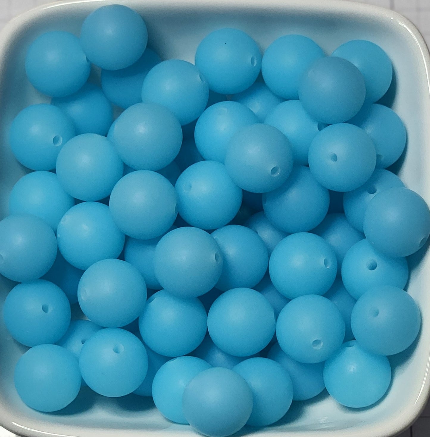 15 mm Solid Silicone Beads 20 pack