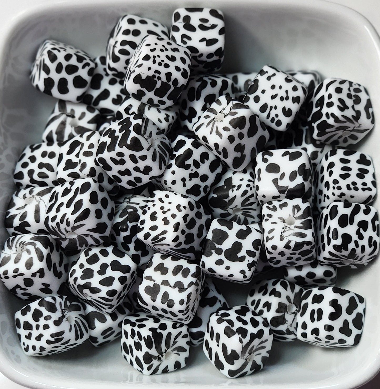 13.5 mm Square silicone beads *sold individually