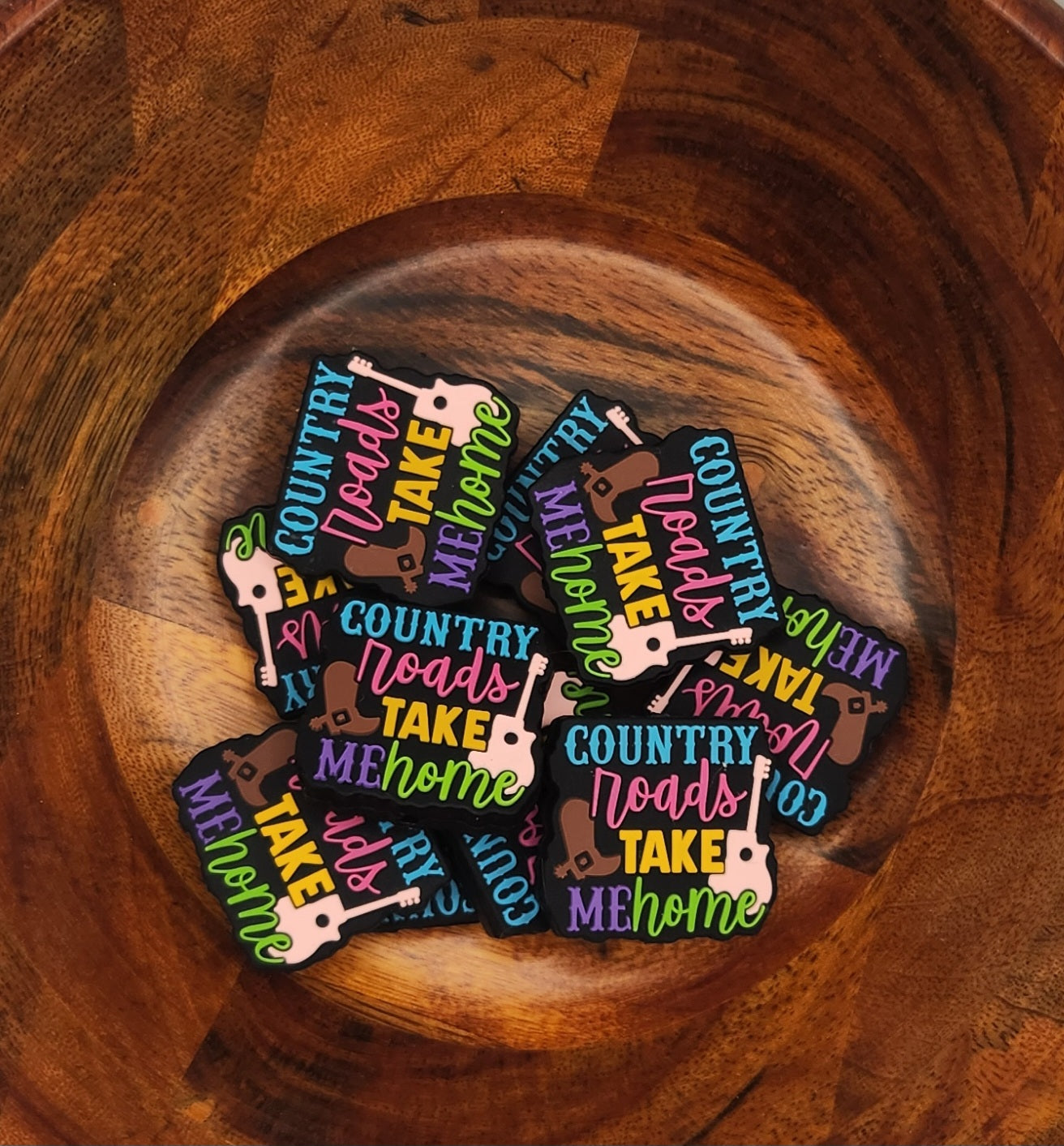 Country Roads silicone focal bead