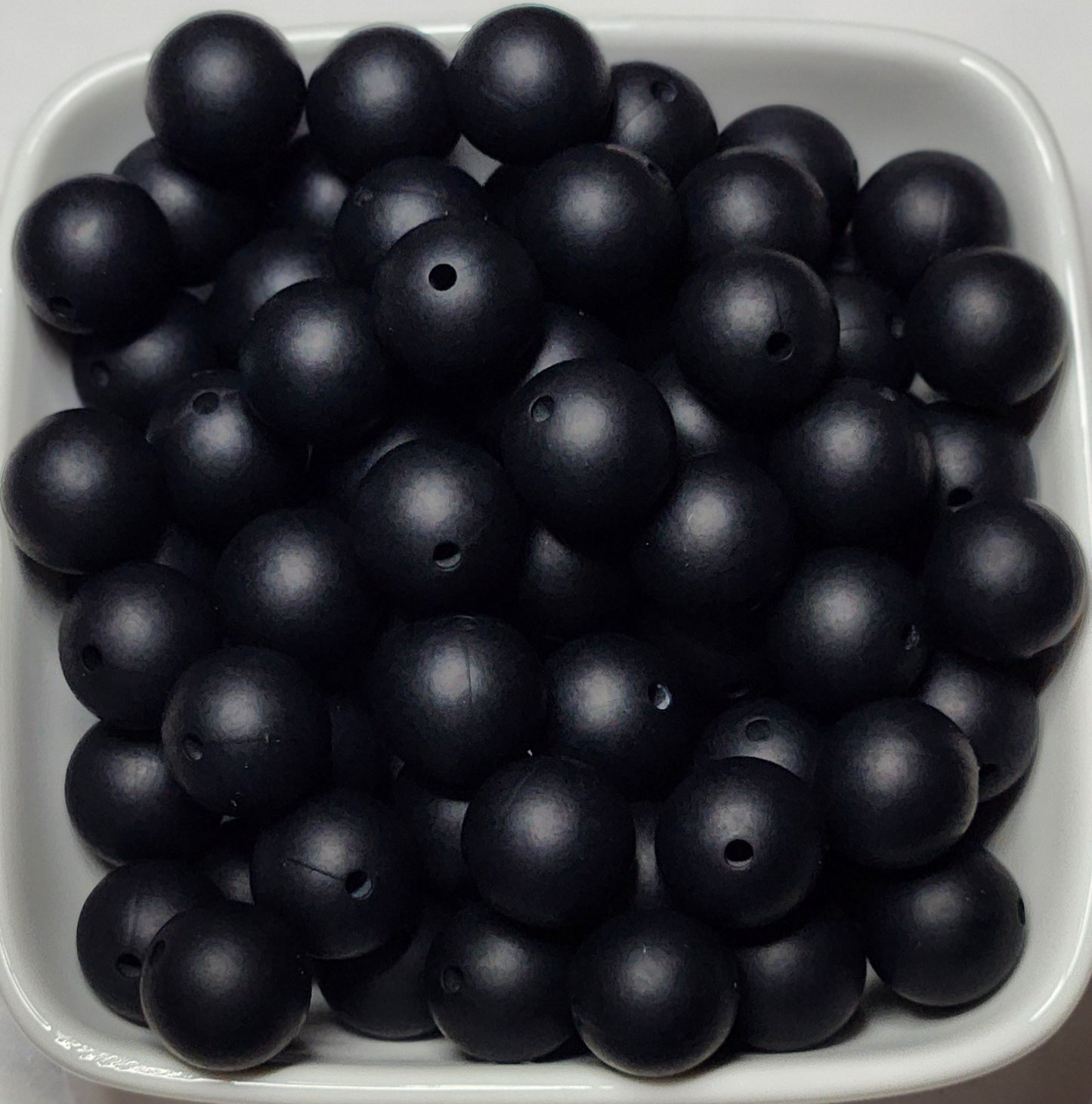 15 mm Solid Silicone Beads 20 pack