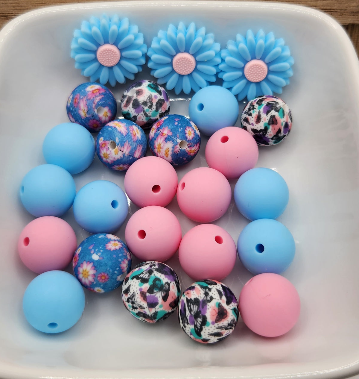 15 mm Silicone Bead Mixed Bags 30-60 beads, some focals
