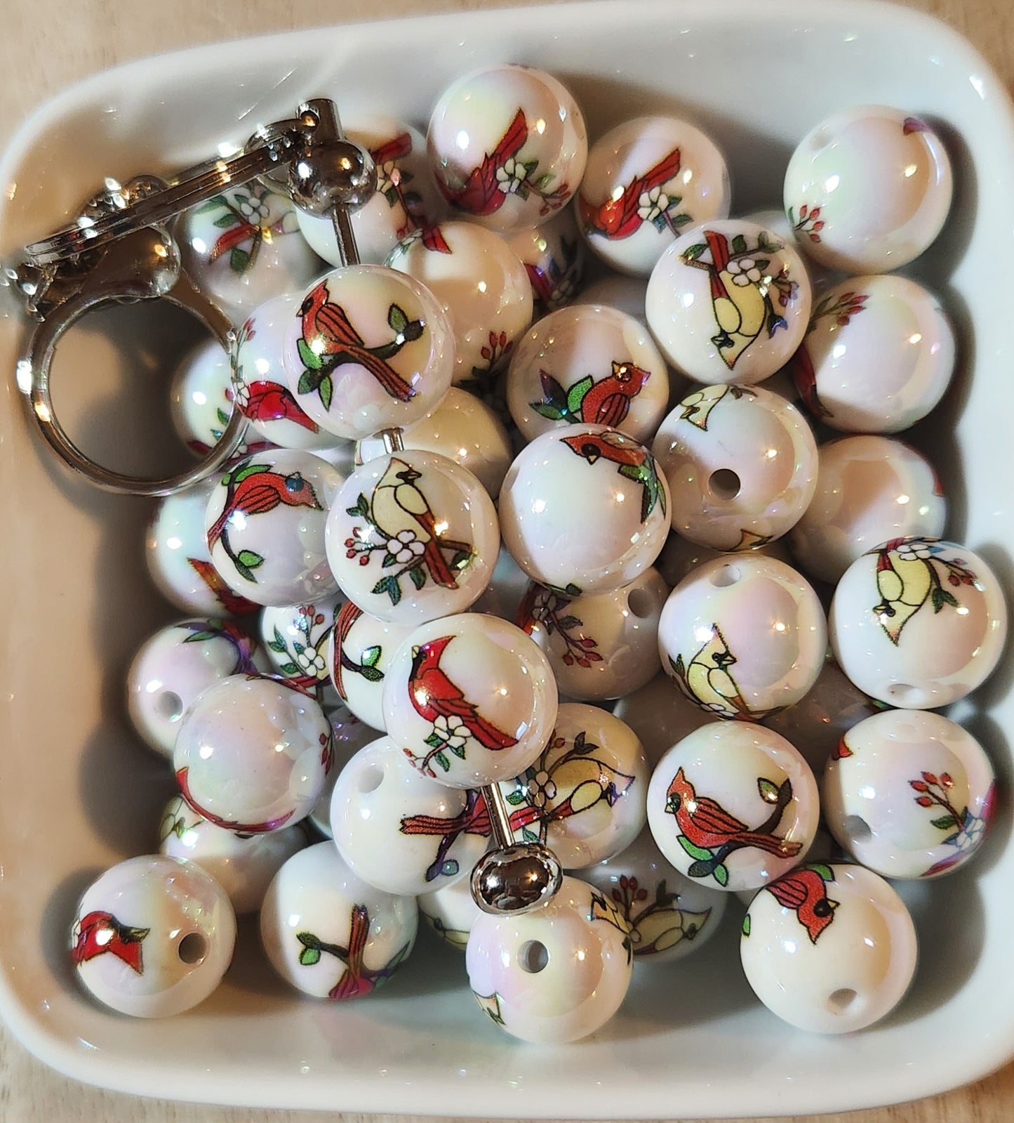 16 mm Acrylic Cardinal beads 5 count