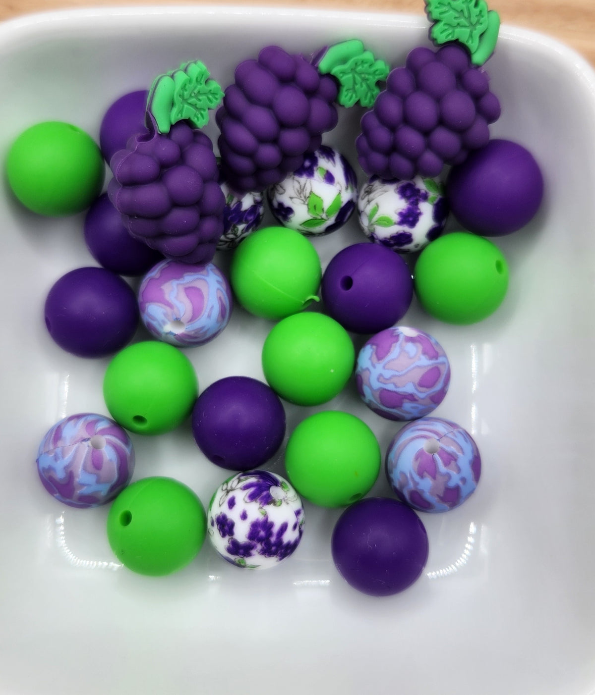 15 mm Silicone Bead Mixed Bags 30-60 beads, some focals