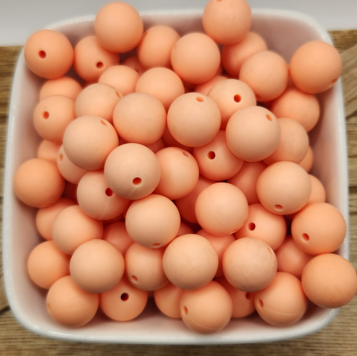 15 mm Solid Silicone Beads 20 pack